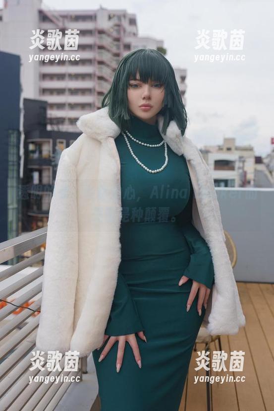 透明的美，私房的心，Alina Becker的美图是种颠覆。
